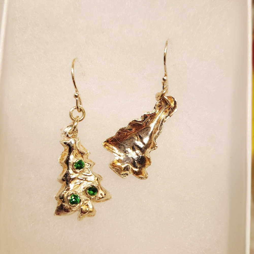 Fine Silver Emerald Christmas Tree Earrings - Picture 3 of 3